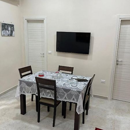 Maison Del Trianon Наполи Екстериор снимка