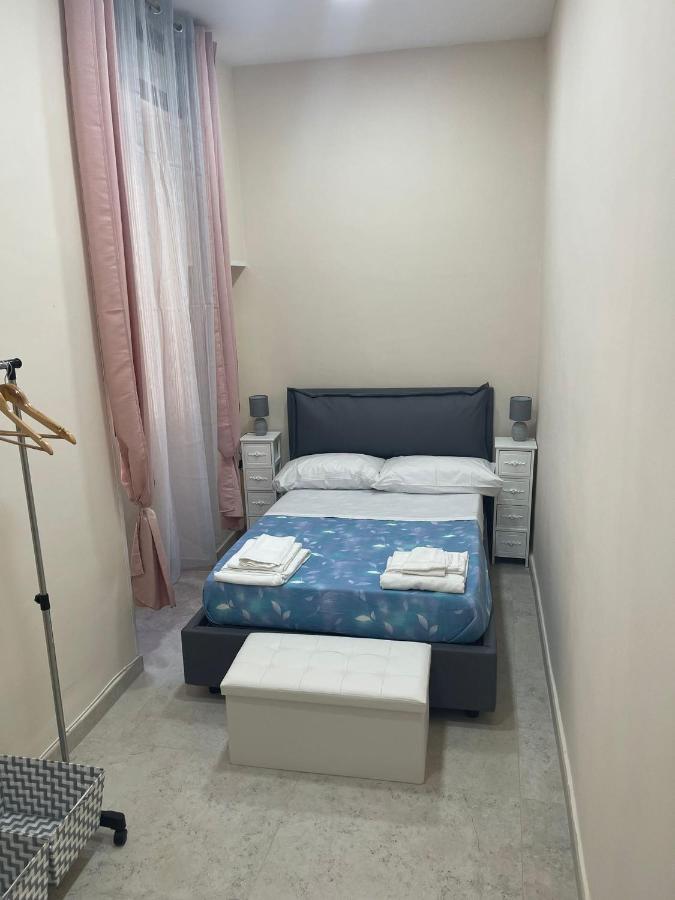 Maison Del Trianon Наполи Екстериор снимка
